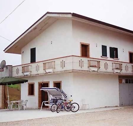Agriturismo Il Vecchio Carro Campli Exterior photo