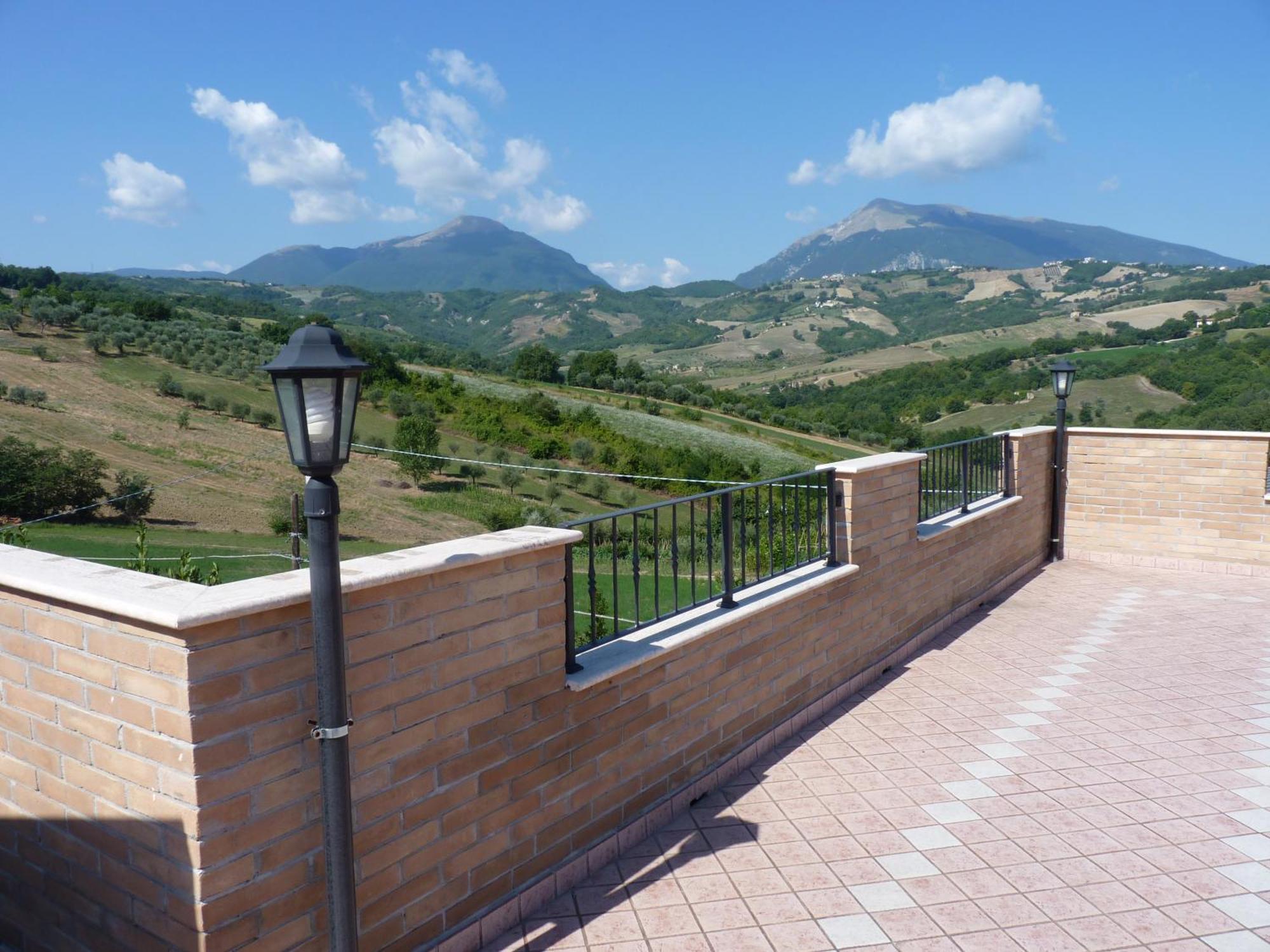 Agriturismo Il Vecchio Carro Campli Exterior photo